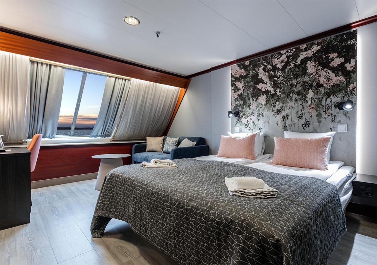 Viking Line Ferry Gabriella - One-Way Journey From Stockholm To Helsinki Hotel ห้อง รูปภาพ