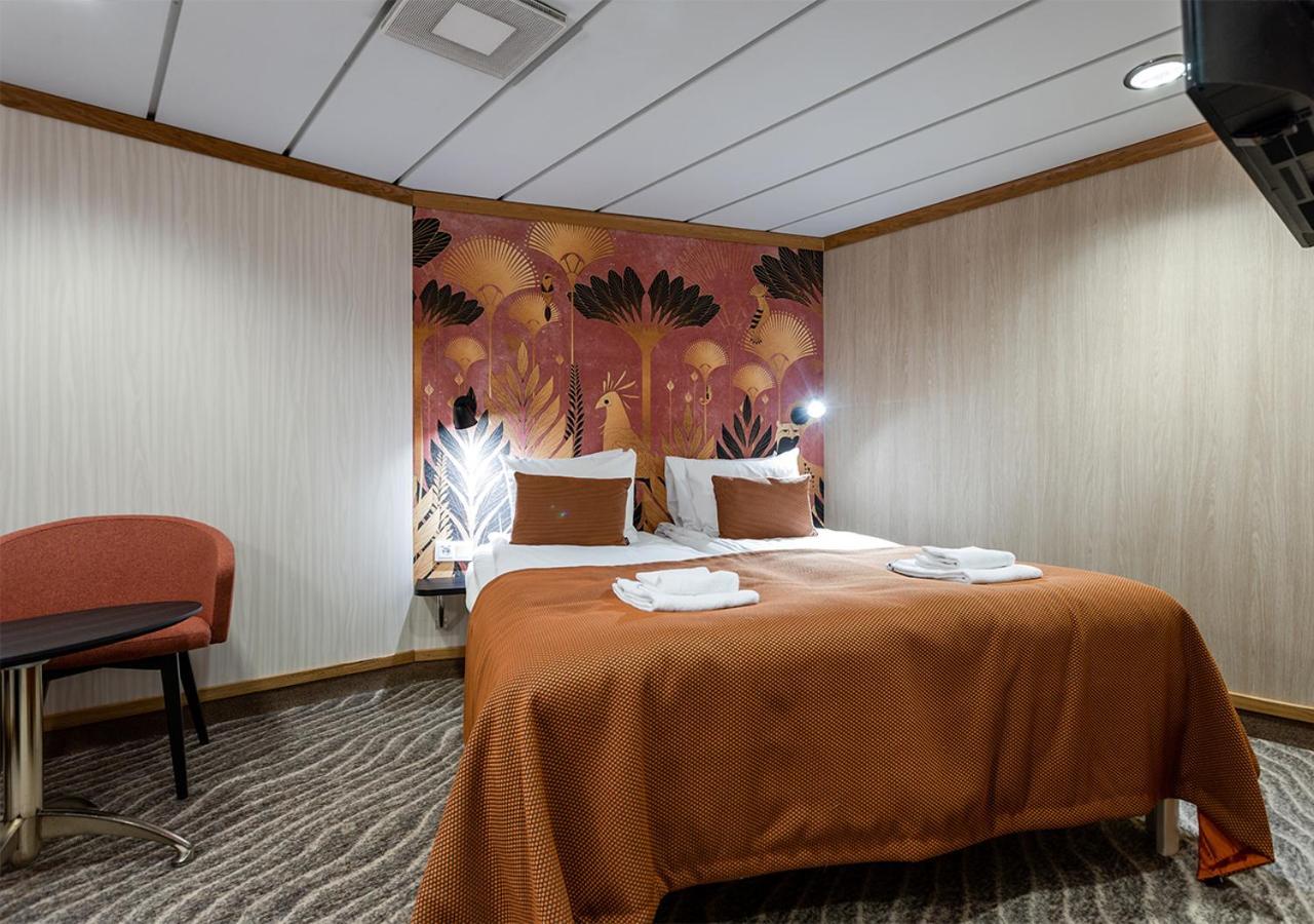 Viking Line Ferry Gabriella - One-Way Journey From Stockholm To Helsinki Hotel ห้อง รูปภาพ