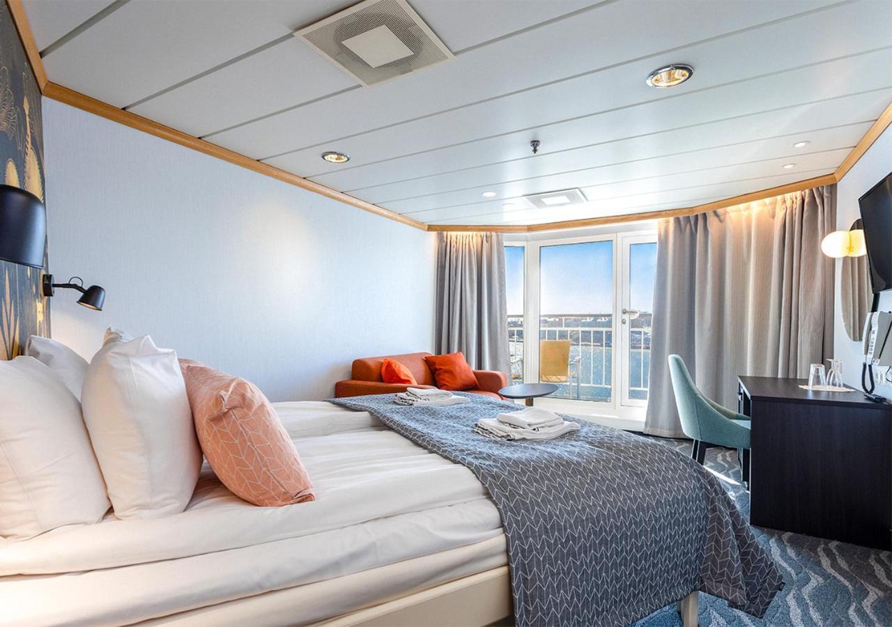 Viking Line Ferry Gabriella - One-Way Journey From Stockholm To Helsinki Hotel ห้อง รูปภาพ